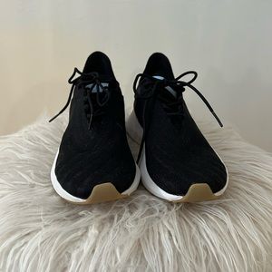 Saysh One Sneaker, 6.5, Black